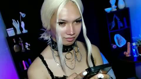 Snapshot of aphr0dite_x chatting on March 4, 2025, 3:04 pm Roman Goddess online show from March 4, 2025, 3:04 pm