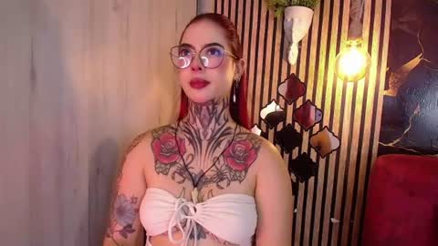 aphrodite__bloom online show from June 14, 2026, 8:22 pm