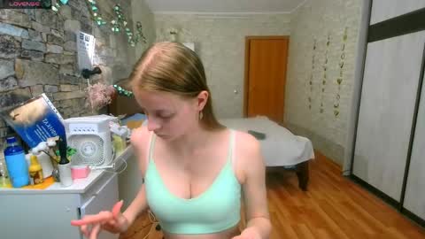 Aphrodite online show from May 18, 2026, 4:24 pm