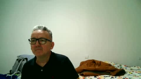 furry bear online show from December 31, 2024, 7:29 pm