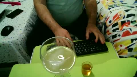 furry bear online show from January 25, 2025, 10:39 pm