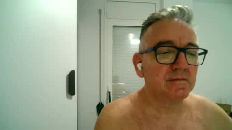 furry bear online show from October 14, 2025, 8:53 pm