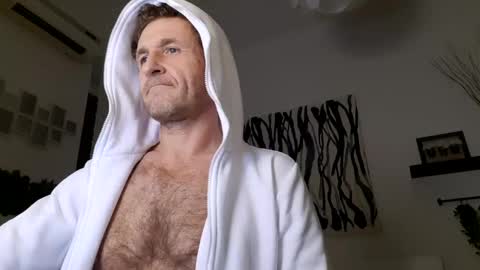 apollobest77 online show from January 7, 2025, 11:24 pm