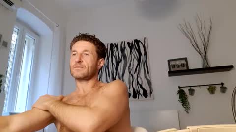 Snapshot of apollobest77 chatting on February 3, 2026, 12:21 pm apollobest77 online show from February 3, 2026, 12:21 pm