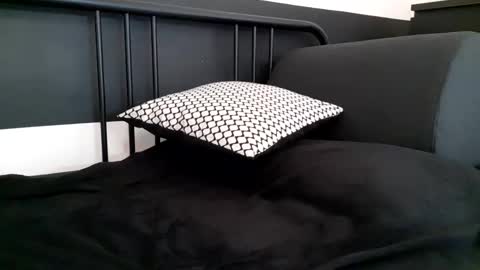 Snapshot of apollobest77 chatting on February 10, 2026, 2:43 pm apollobest77 online show from February 10, 2026, 2:43 pm