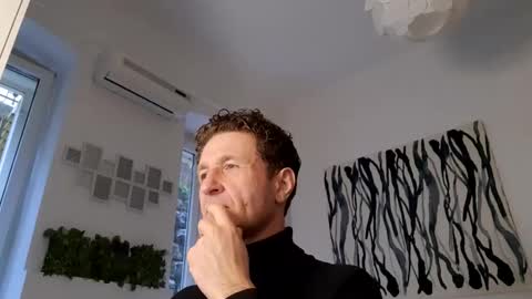 Snapshot of apollobest77 chatting on February 12, 2026, 8:09 am apollobest77 online show from February 12, 2026, 8:09 am