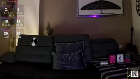 apollonfitx_69 online show from April 1, 2026, 7:55 pm