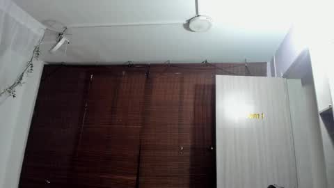 Snapshot of apolo_bianco_ chatting on December 3, 2024, 11:33 am APOLO online show from December 3, 2024, 11:33 am
