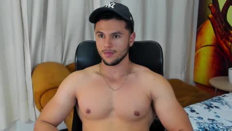 Snapshot of apolo_klein1 chatting on February 23, 2025, 6:39 am Apolo online show from February 23, 2025, 6:39 am