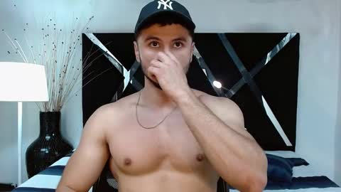 Snapshot of apolo_klein1 chatting on February 26, 2025, 2:15 am Apolo online show from February 26, 2025, 2:15 am