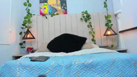 Apolo online show from November 18, 2025, 10:36 pm