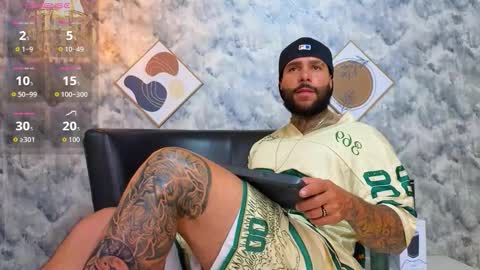 Snapshot of apolo_rousse chatting on February 6, 2026, 10:46 pm Apolo online show from February 6, 2026, 10:46 pm