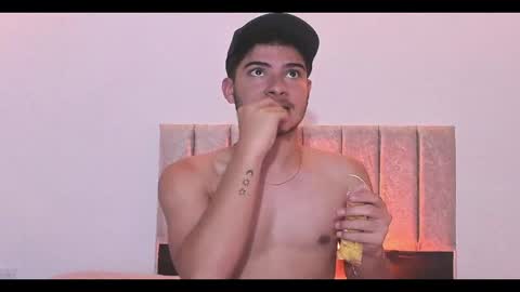 apologray__ online show from April 10, 2026, 11:31 pm