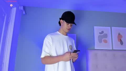 Apolo twink online show from February 20, 2026, 7:47 pm