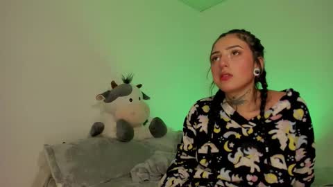 Snapshot of apolorising_ chatting on September 9, 2025, 3:06 am Lola Apolo online show from September 9, 2025, 3:06 am