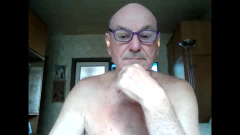 Snapshot of apony58 chatting on February 15, 2025, 1:16 pm Adam online show from February 15, 2025, 1:16 pm