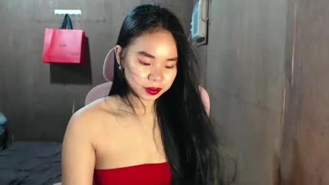 apple_pie23456 online show from September 9, 2025, 9:03 pm