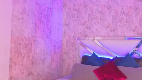 Isabella online show from June 20, 2026, 9:39 pm