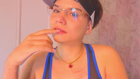 Isabella online show from June 22, 2026, 8:50 pm