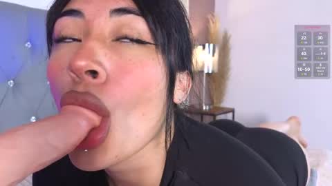 Snapshot of aprildeams chatting on December 4, 2025, 12:03 pm Cris online show from December 4, 2025, 12:03 pm