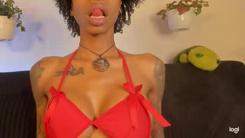 aprillebony319262 online show from February 18, 2026, 7:43 pm