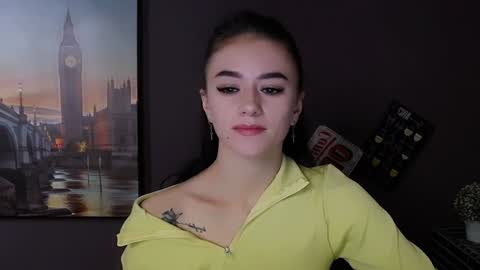 Aprill online show from January 30, 2025, 3:08 pm