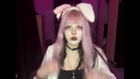 Alice D online show from April 27, 2026, 7:45 pm