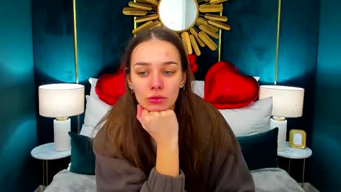 Snapshot of aprilwon chatting on February 15, 2026, 6:10 am April online show from February 15, 2026, 6:10 am