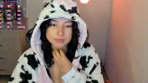 Snapshot of aqua_emilly chatting on September 15, 2025, 12:10 am aqua emilly online show from September 15, 2025, 12:10 am