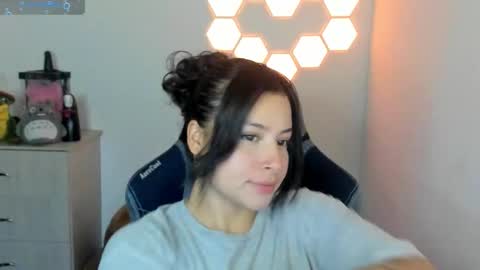 Snapshot of aqua_emilly chatting on September 25, 2025, 12:58 am aqua emilly online show from September 25, 2025, 12:58 am