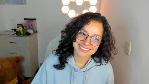 Snapshot of aqua_emilly chatting on December 22, 2025, 11:13 pm aqua emilly online show from December 22, 2025, 11:13 pm