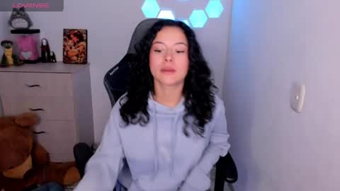 Snapshot of aqua_emilly chatting on May 10, 2026, 10:59 pm aqua emilly online show from May 10, 2026, 10:59 pm