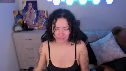 Snapshot of aqua_emilly chatting on May 28, 2026, 11:46 pm aqua emilly online show from May 28, 2026, 11:46 pm