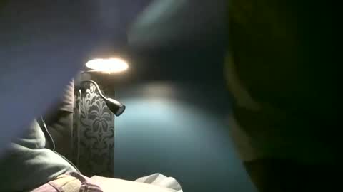 aquamale40 online show from February 15, 2026, 10:14 am