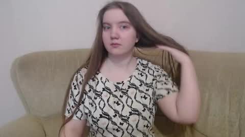 Josefin online show from February 22, 2026, 4:13 am