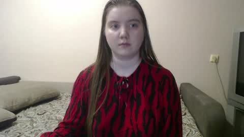 Josefin online show from April 4, 2026, 3:42 pm