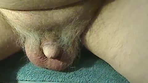 aquietoldman online show from December 22, 2025, 12:29 am