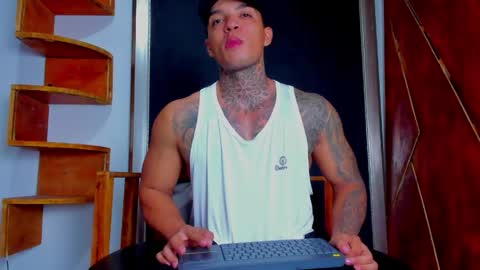AquilesElpapi online show from April 9, 2026, 6:30 am