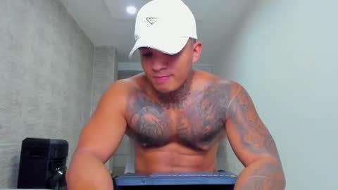 AquilesElpapi online show from July 25, 2026, 3:15 am