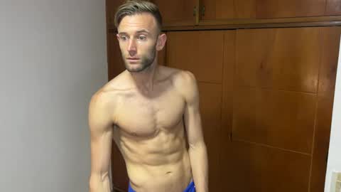 Snapshot of aquilesmade chatting on December 14, 2024, 4:09 pm Aquilesmade online show from December 14, 2024, 4:09 pm