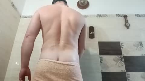 Snapshot of aquinn2000 chatting on February 26, 2025, 6:37 am aquinn2000 online show from February 26, 2025, 6:37 am