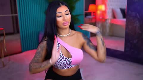 arabellaposh online show from January 13, 2026, 6:18 am