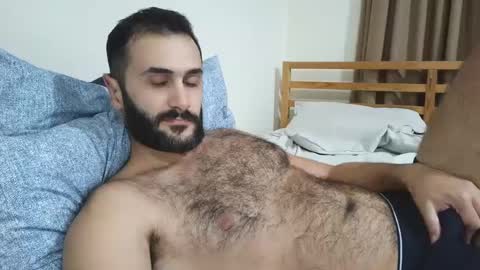 hairycub online show from February 19, 2025, 3:27 pm