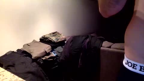 Snapshot of arabiandream21 chatting on December 10, 2024, 2:27 am Knowledgeiskeyy online show from December 10, 2024, 2:27 am