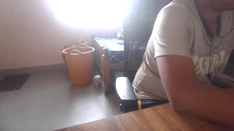 Snapshot of arahullovely chatting on December 23, 2024, 10:32 am Rahul online show from December 23, 2024, 10:32 am