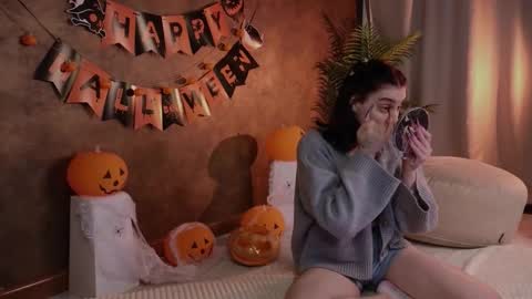 arcanedoll online show from October 26, 2025, 5:13 am