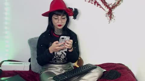 Ardat lili69 online show from November 28, 2025, 5:59 pm