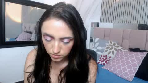 Snapshot of arenita__stone chatting on May 17, 2026, 1:58 am Sharlotte online show from May 17, 2026, 1:58 am