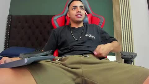 ares_pain_ online show from April 16, 2026, 7:36 pm