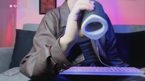 Snapshot of aresmassimox chatting on January 16, 2026, 4:44 pm Mateo online show from January 16, 2026, 4:44 pm